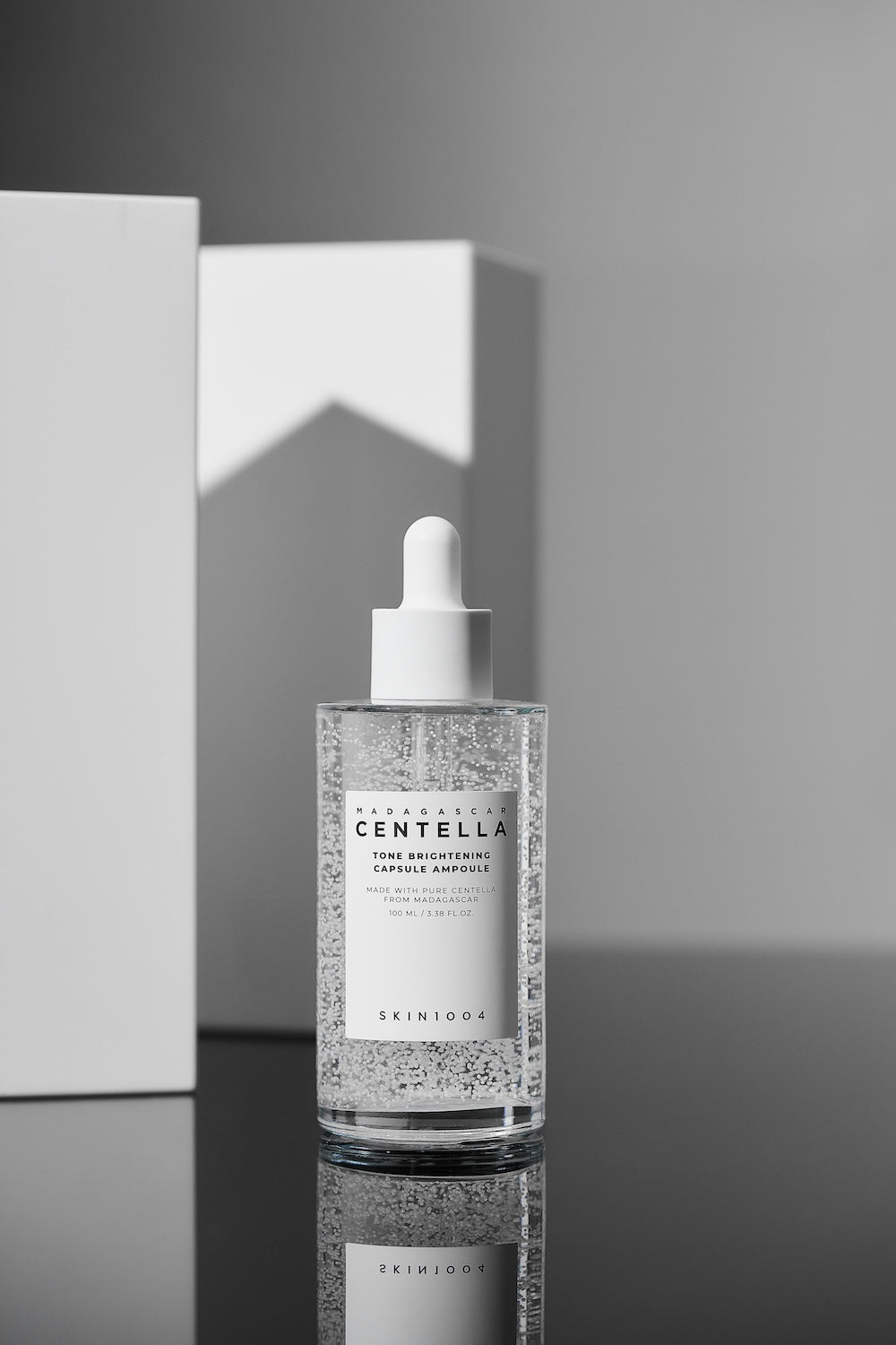 [Skin1004] Ampolla iluminadora de centella de Madagascar (100 ml)