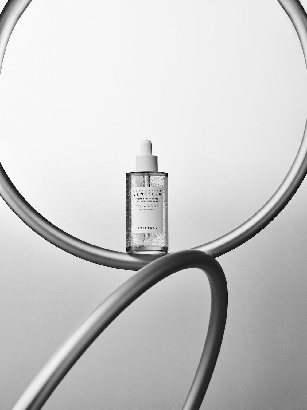 [Skin1004] Ampolla iluminadora de centella de Madagascar (100 ml)