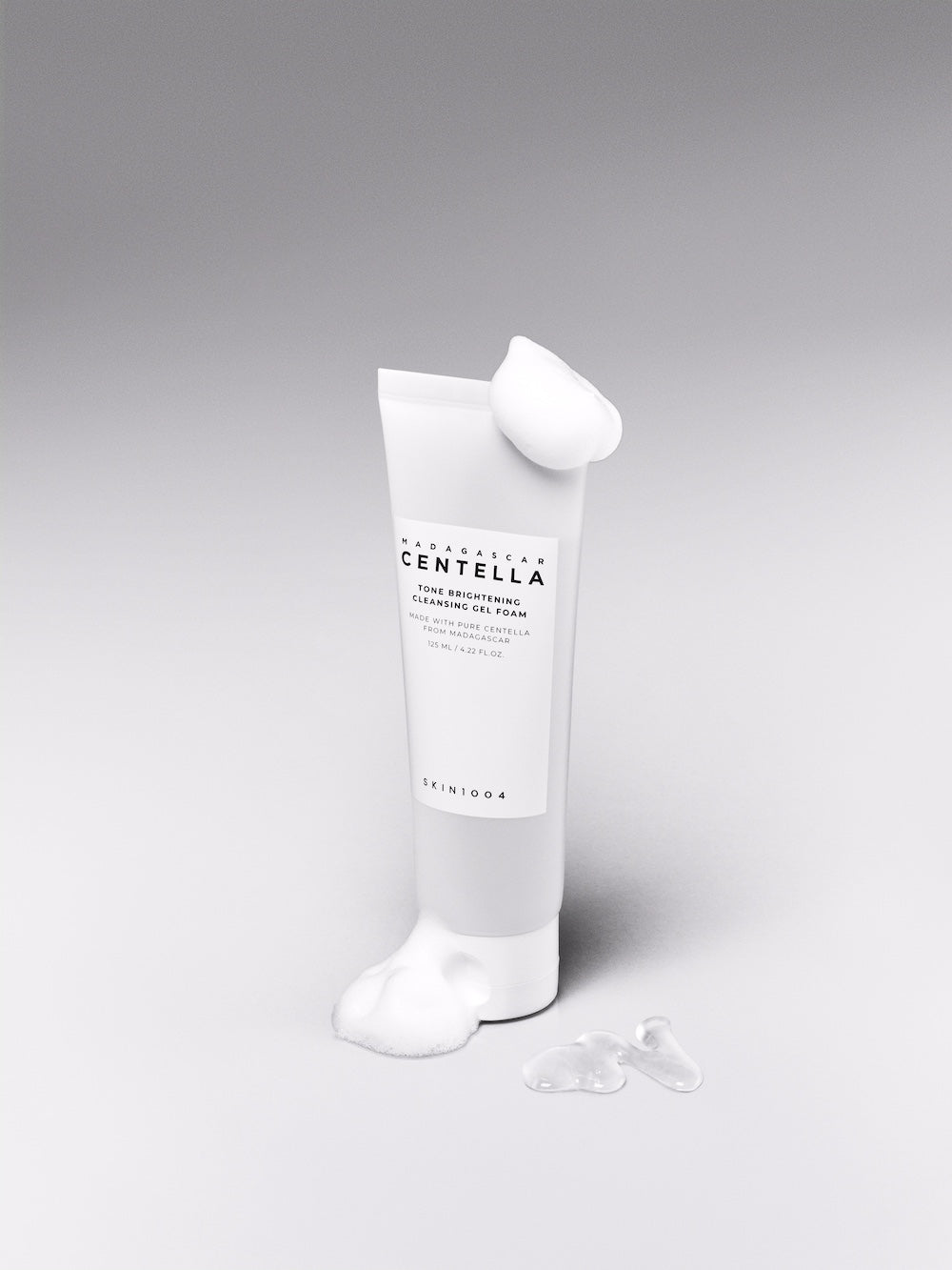 [스킨1004] 마다가스카르 병풀 톤 브라이트닝 클렌징 젤 폼 125ml