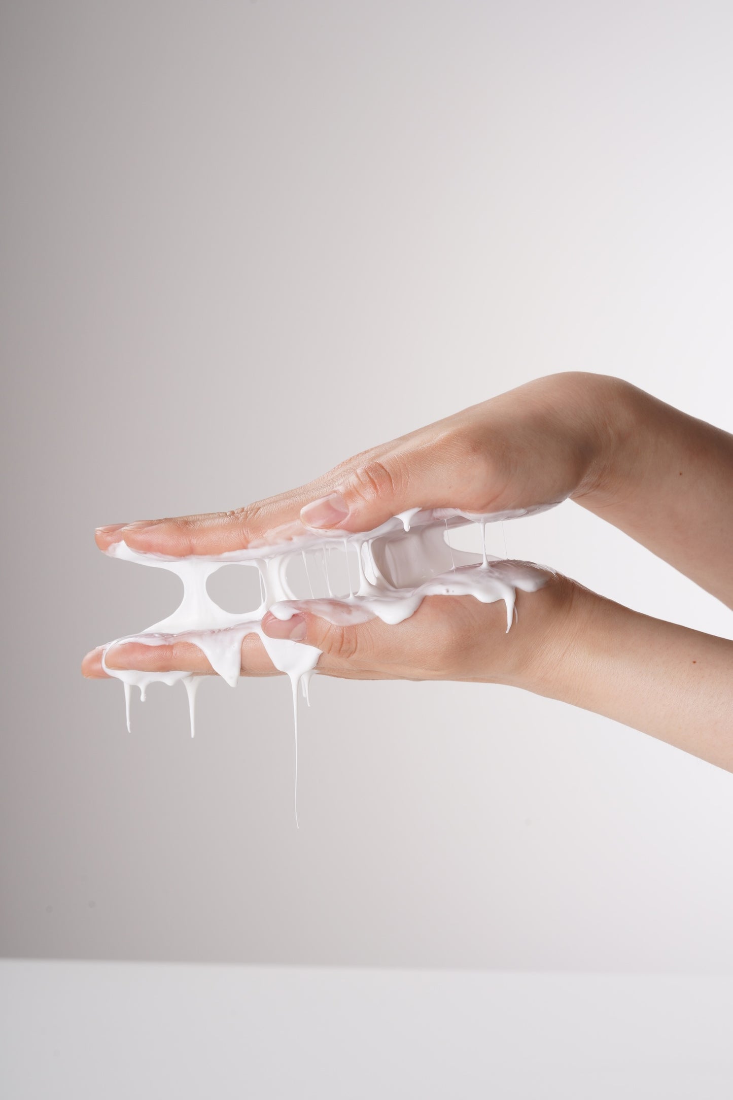 [Isntree] Yam Root Vegan Milk Cleanser 220ml